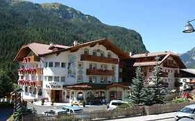 Hotel la Perla Canazei